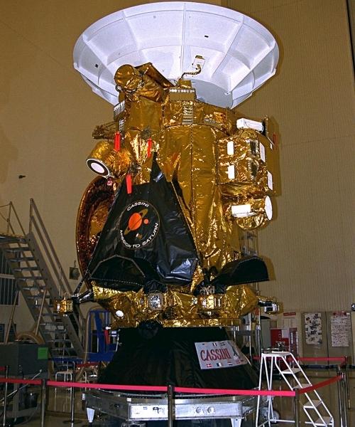      .     (Cassini orbiter)     (Huygens)               ,  ,  ,     .
