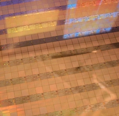 Intel:     2T-DRAM    